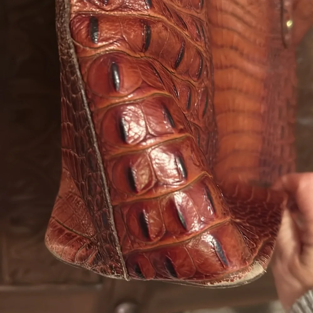 Brahmin leather handbag—beautiful! 9.5” x 14” - Picture 5 of 7